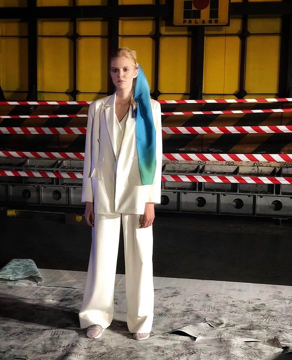 LFW костюм oversize DEplace