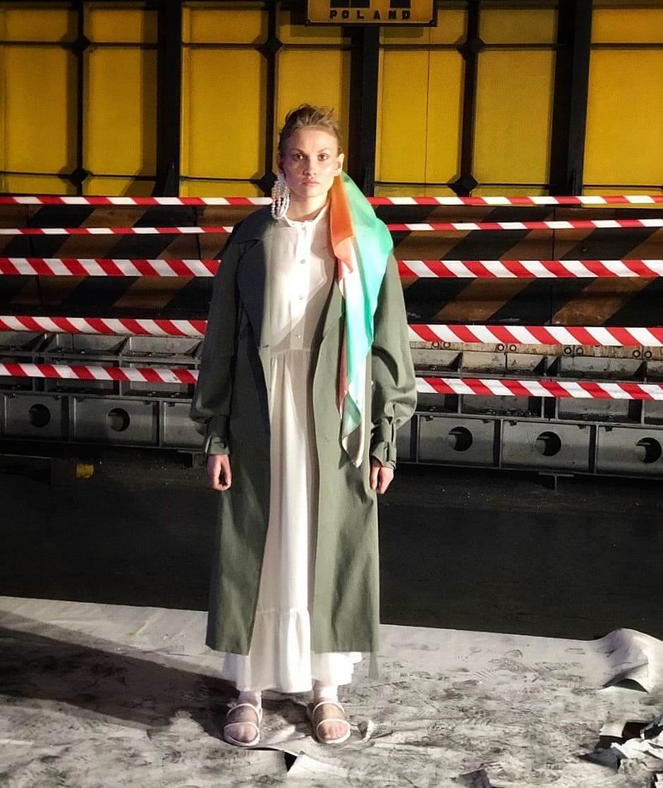 LFW тренч oversize DEplace