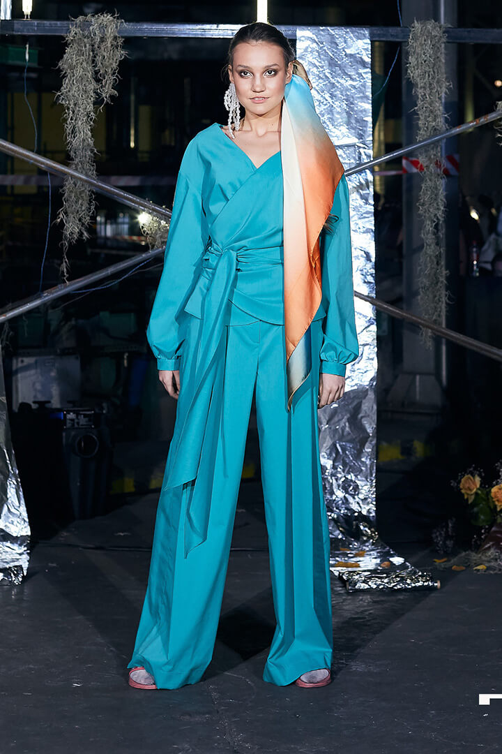 LFW блуза на запахе брюки палаццо DEplace
